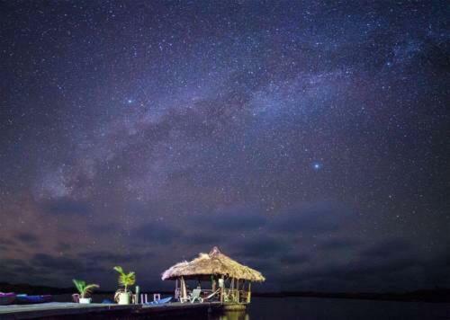 The Venue - Utila Hostel Kültér fotó
